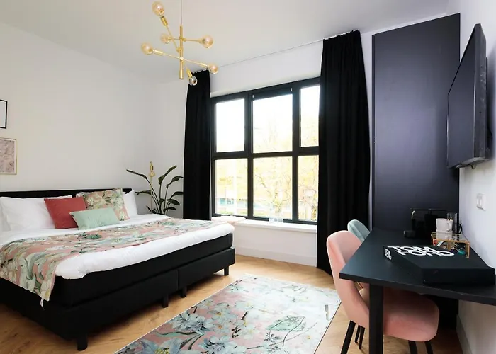 Boutique 43 Amsterdam - Zaandam 2*